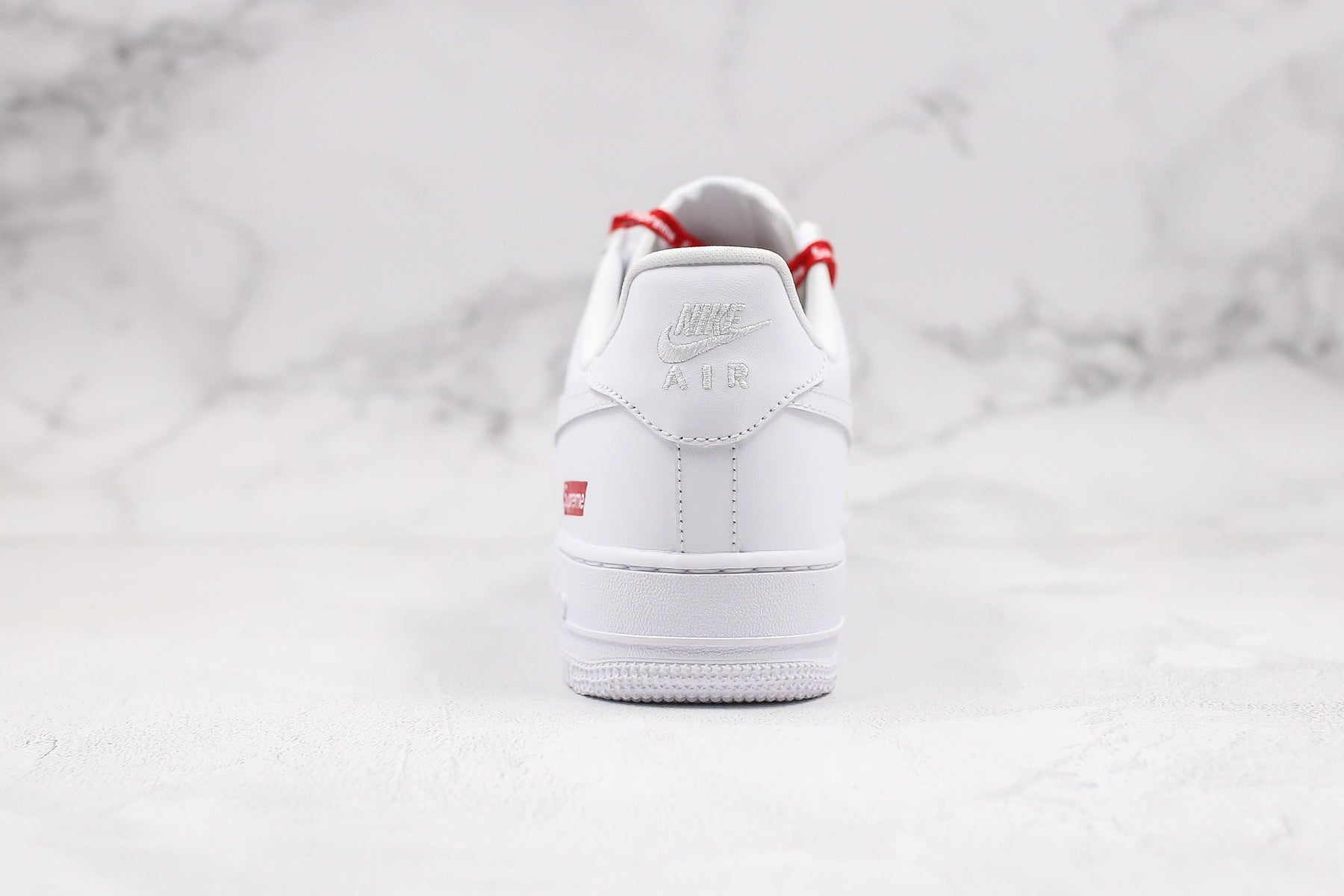Supreme x Nike Air Force 1 Low "White" Branco