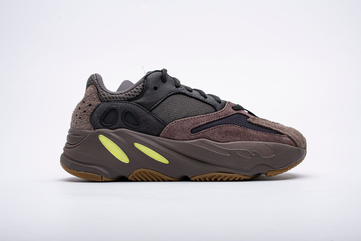 Adidas Yeezy Boost 700 Mauve