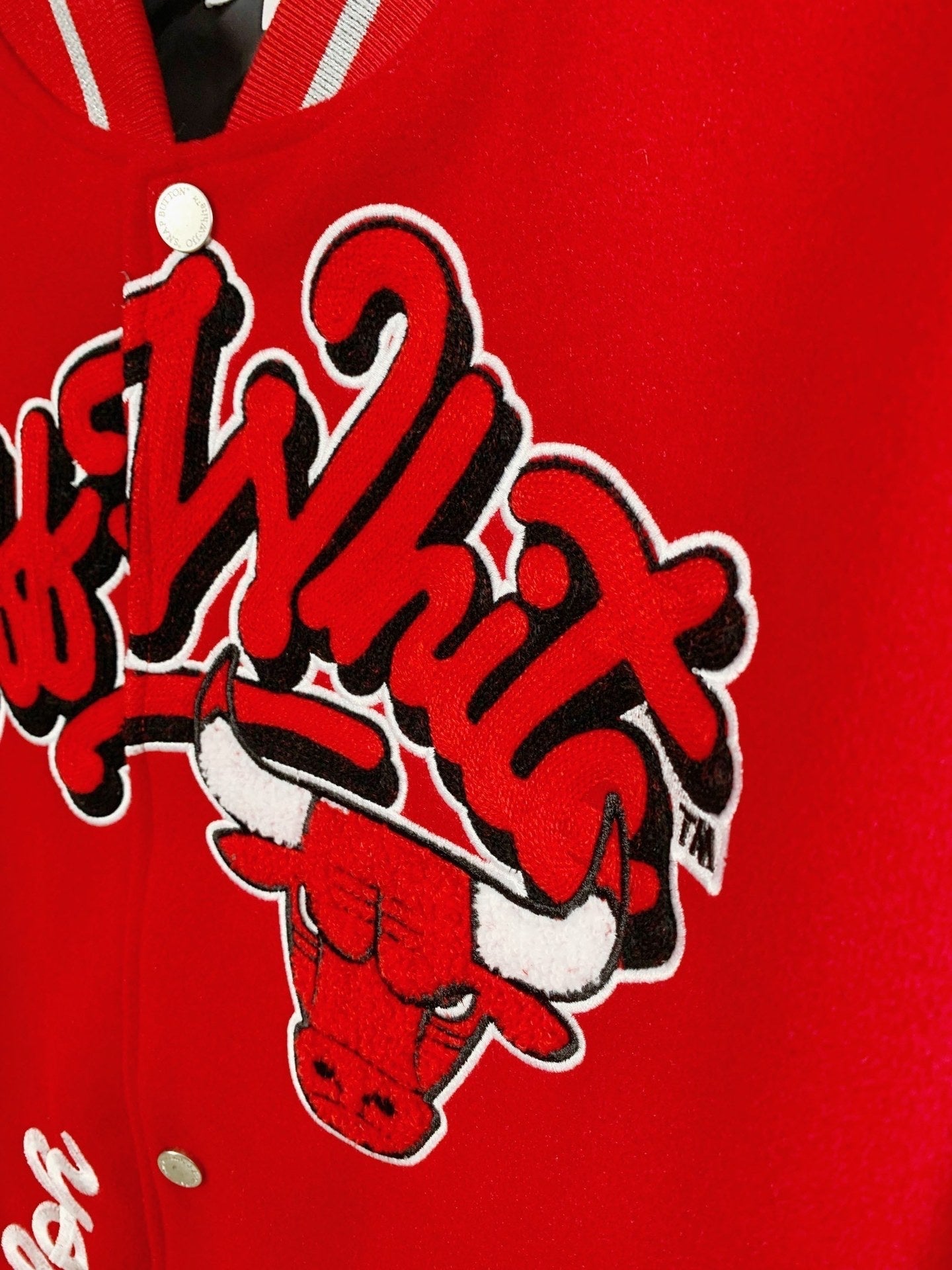 Jaqueta college Off-White™ c/o Chicago Bulls