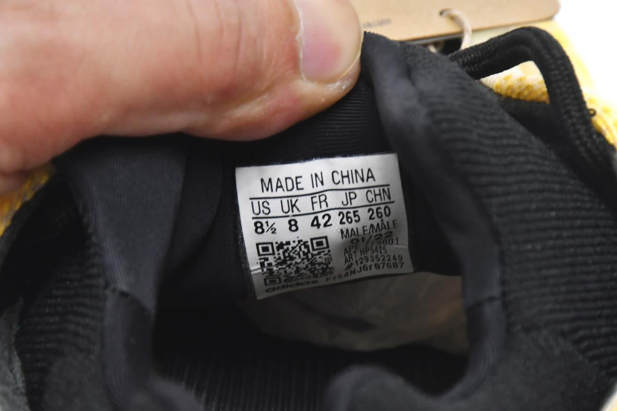 Adidas Yeezy Boost 700 V3 Safflower