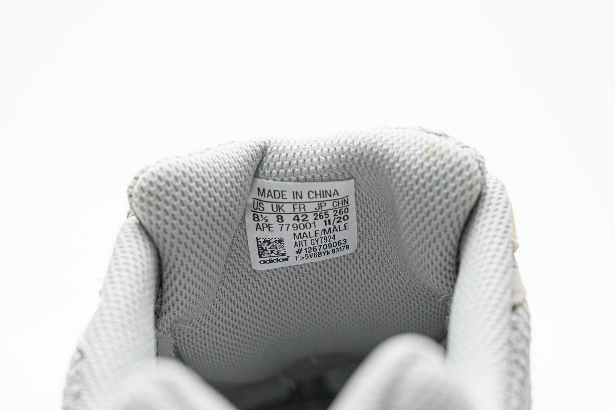 Adidas Yeezy Boost 700 V2 Cream