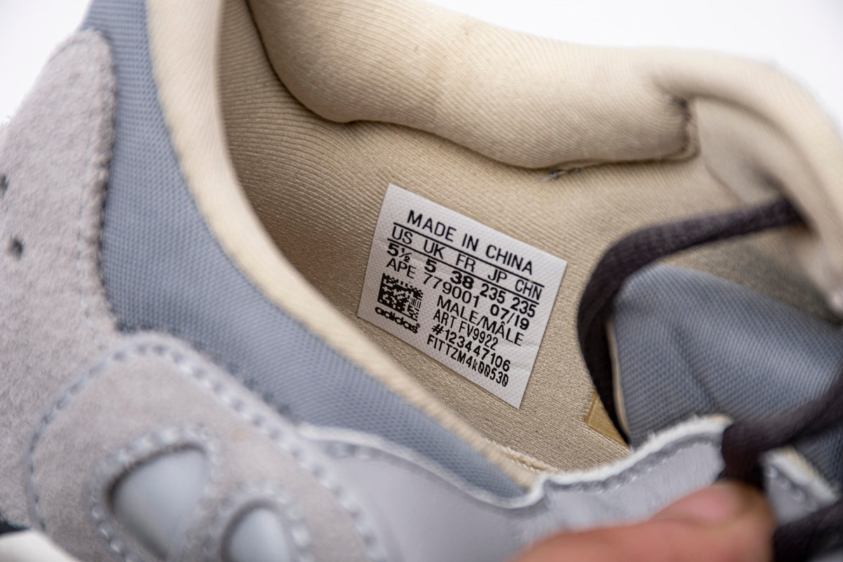 Adidas Yeezy Boost 700 Magnet