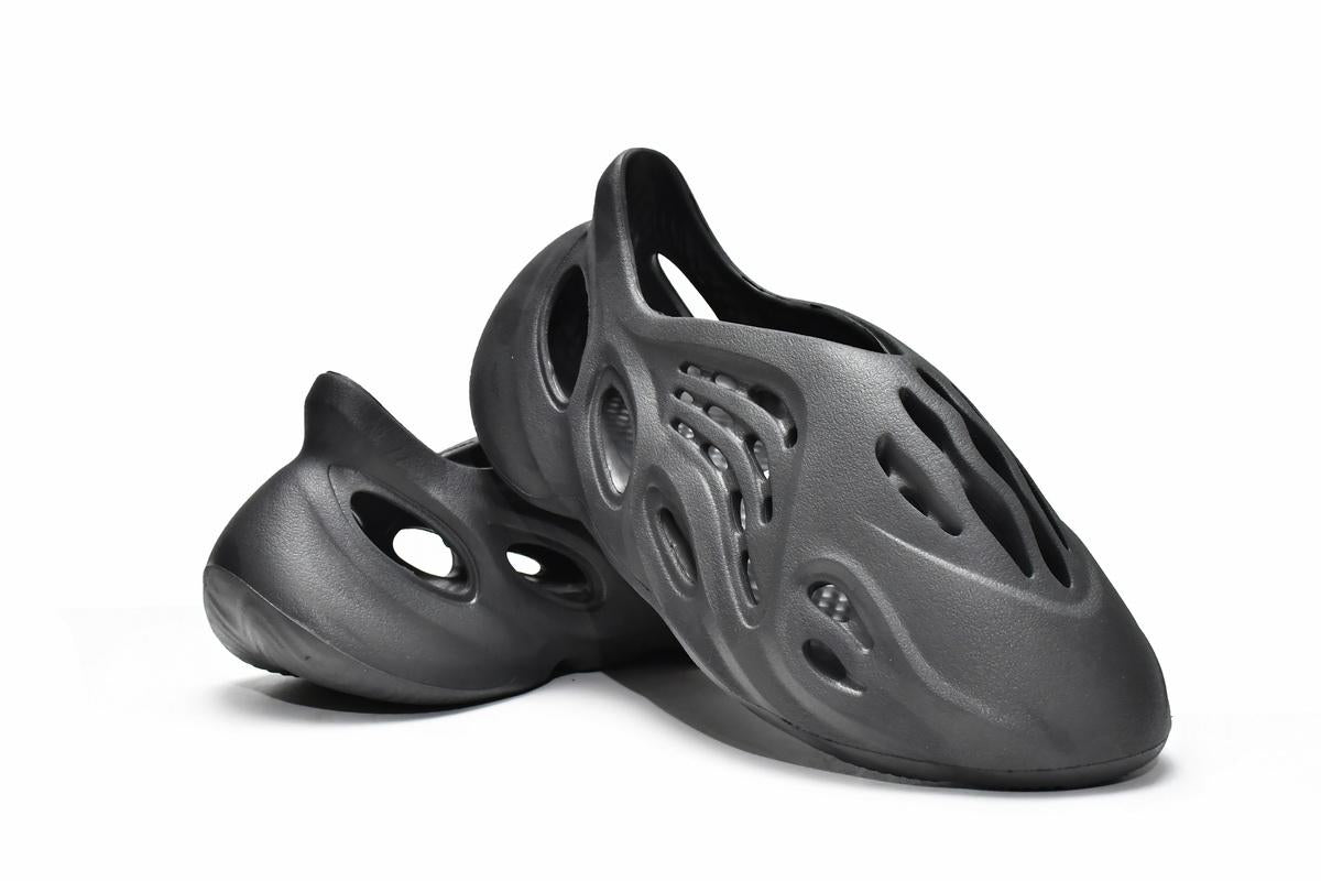 Adidas Yeezy Foam Onyx