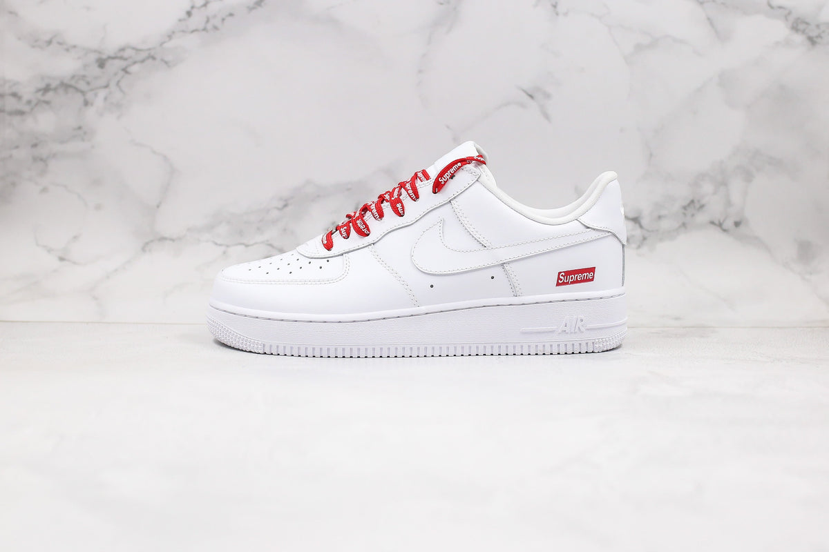 Supreme x Nike Air Force 1 Low "White" Branco