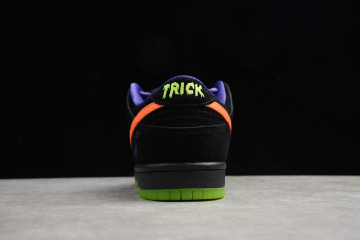 Nike SB Dunk Low Night of Mischief Halloween
