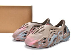 Adidas Yeezy Foam Sand Grey