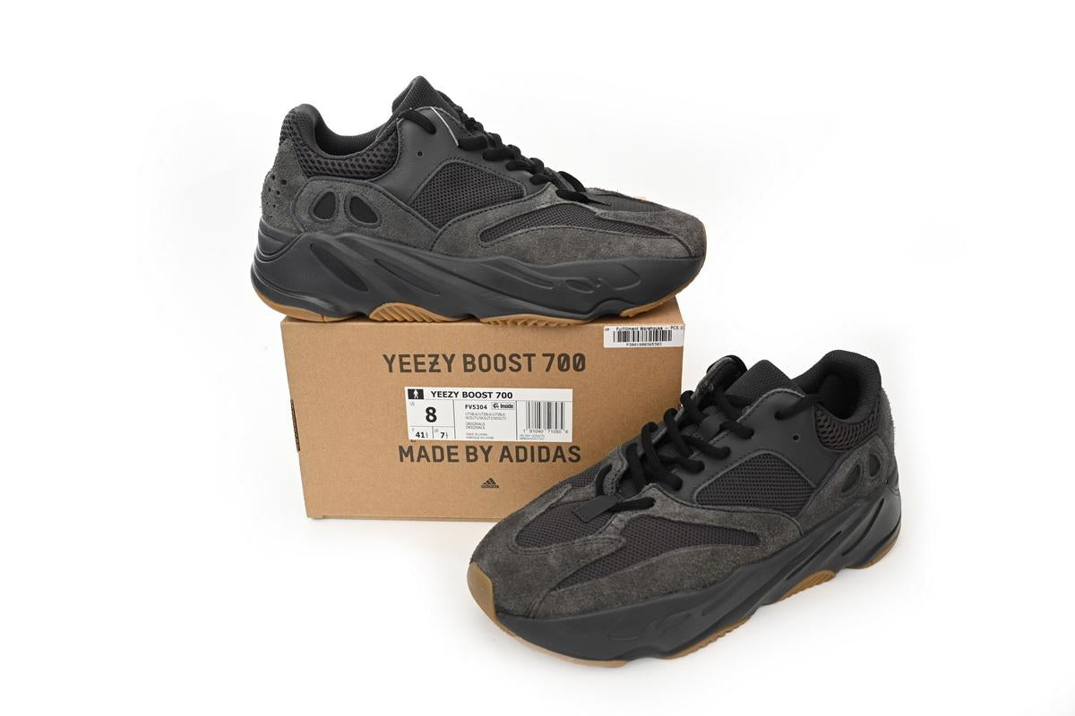 Adidas Yeezy Boost 700 Utility Black