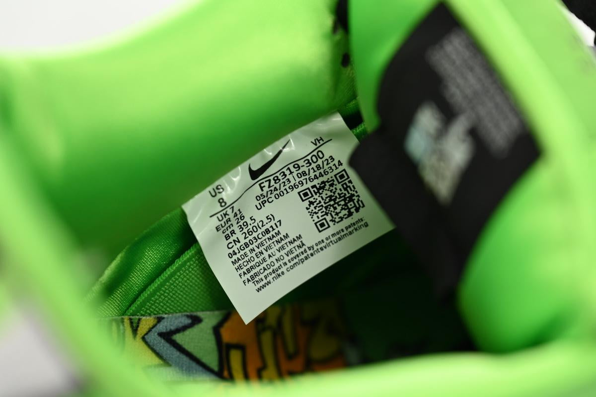 The Powerpuff Girls x Nike SB Dunk Low Buttercup