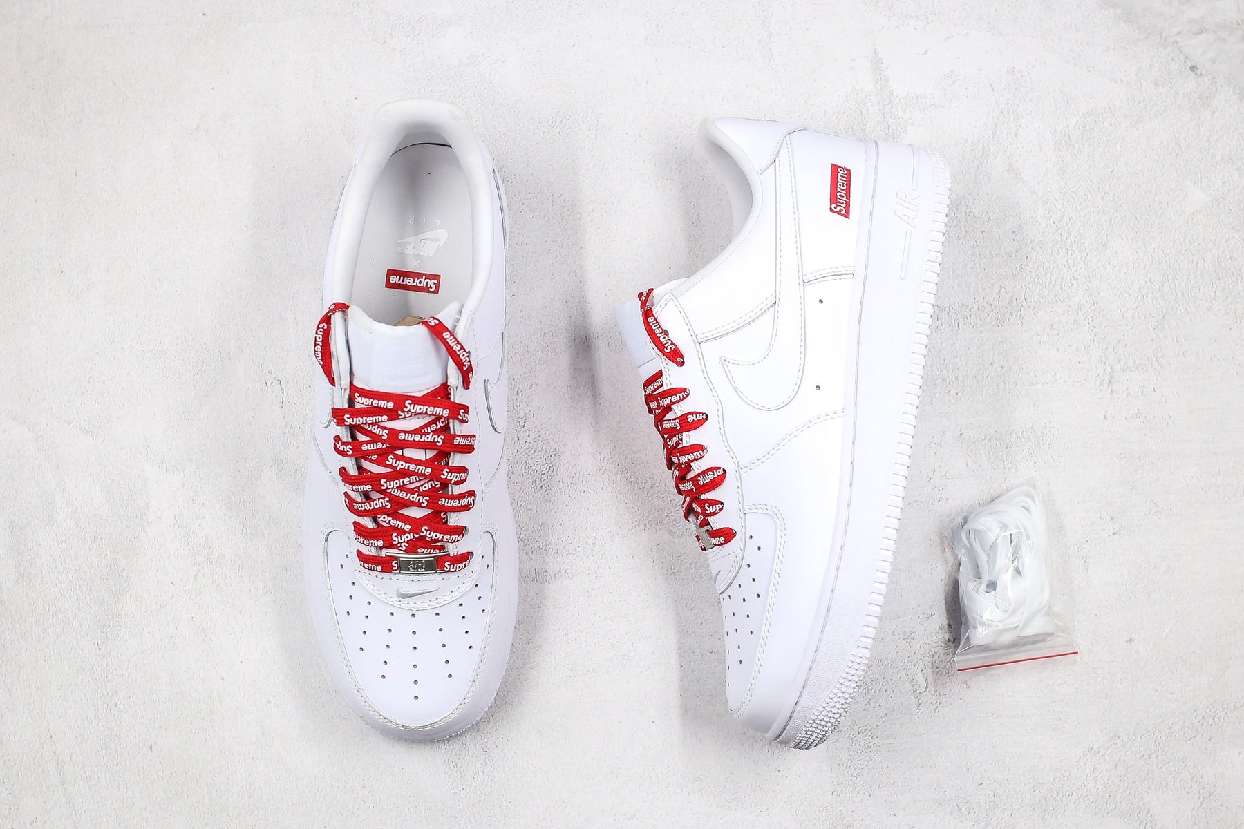 Supreme x Nike Air Force 1 Low "White" Branco