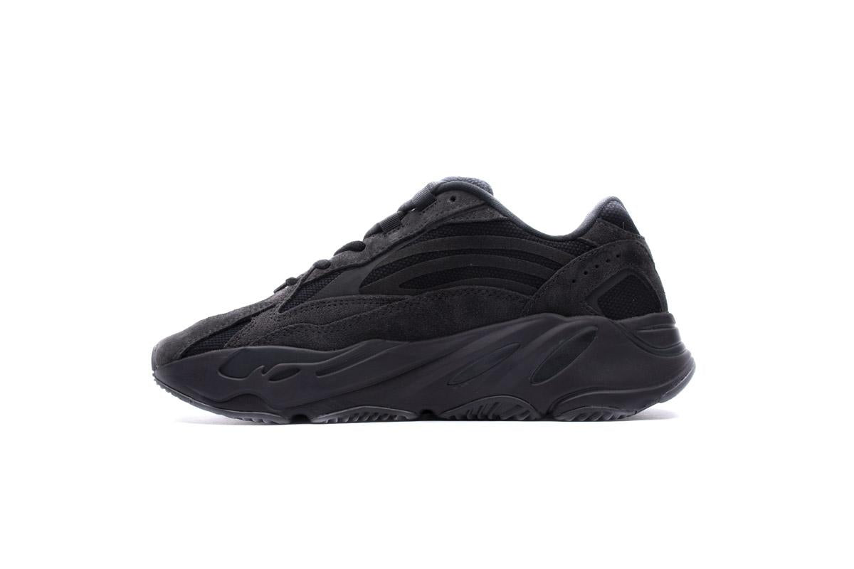 Adidas Yeezy Boost 700 Vanta