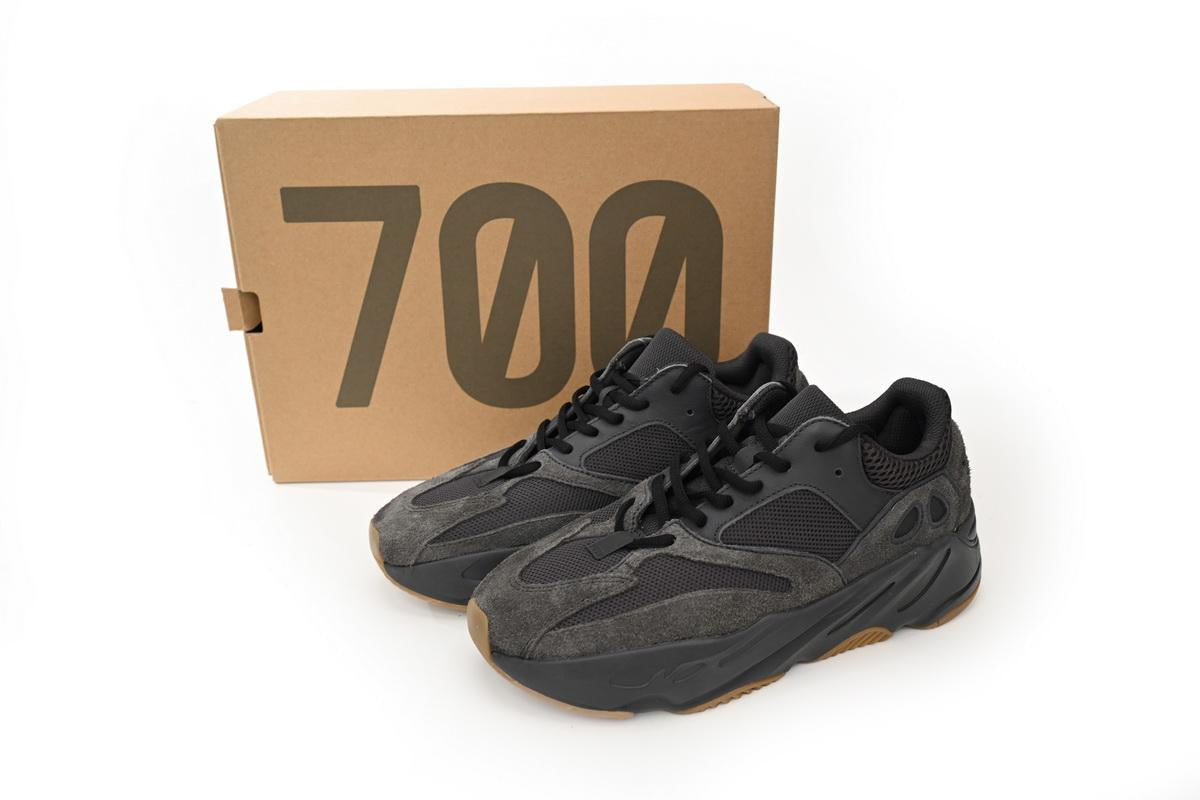Adidas Yeezy Boost 700 Utility Black