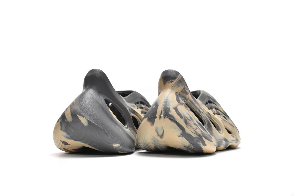 Adidas Yeezy Foam Moon Gray