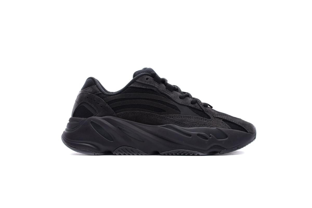 Adidas Yeezy Boost 700 Vanta