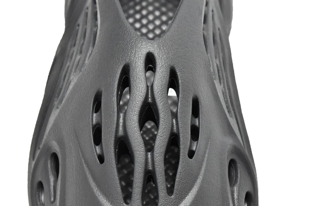 Adidas Yeezy Foam Onyx