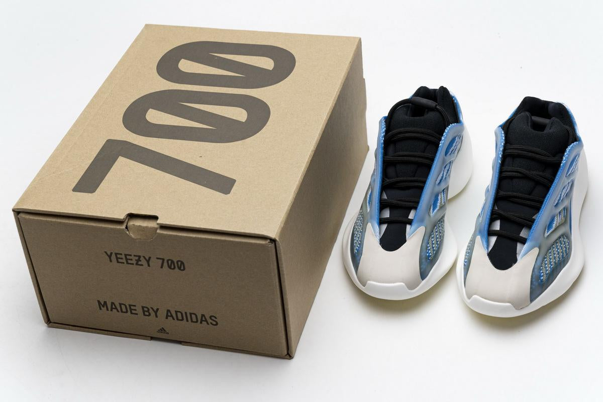 Adidas Yeezy Boost 700 V3 Arzareth