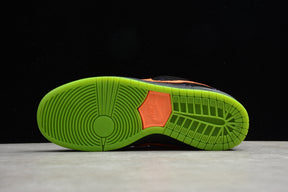Nike SB Dunk Low Night of Mischief Halloween